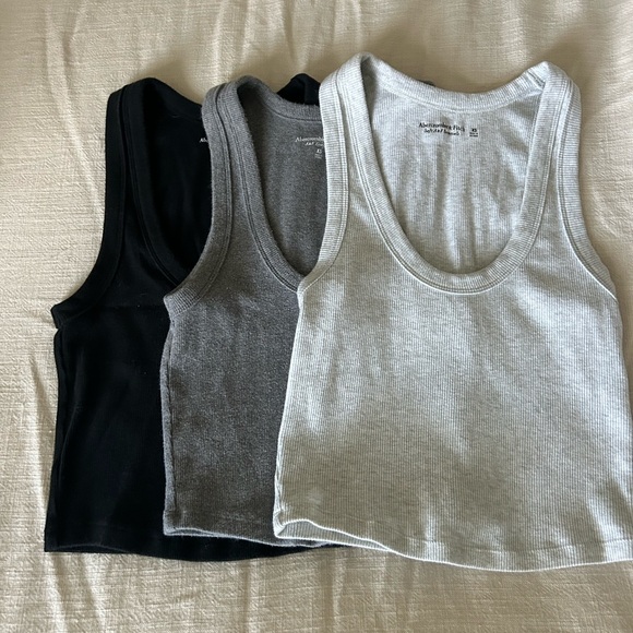 Abercrombie & Fitch soft A & F essentials Scoopneck tank size XS - Picture 1 of 3